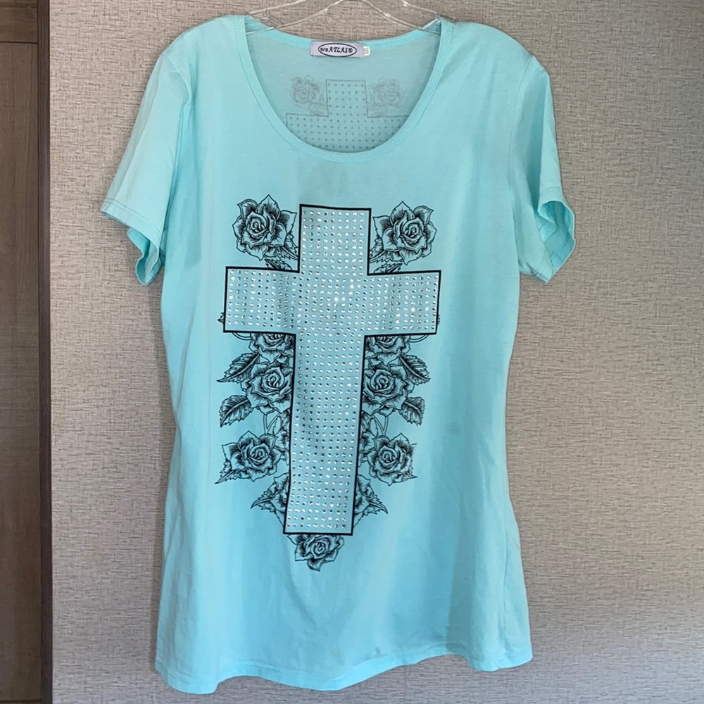 2/$20 WB Atlas Embellished Cross Roses T-shirt XXL Light Turquoise/Black